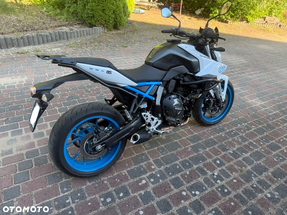 Suzuki GSX - 3