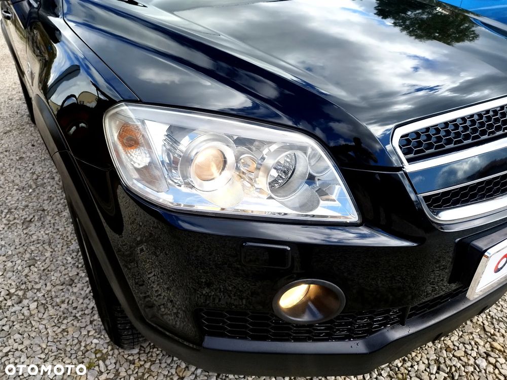 Chevrolet Captiva 2.4 LS 5os - 9