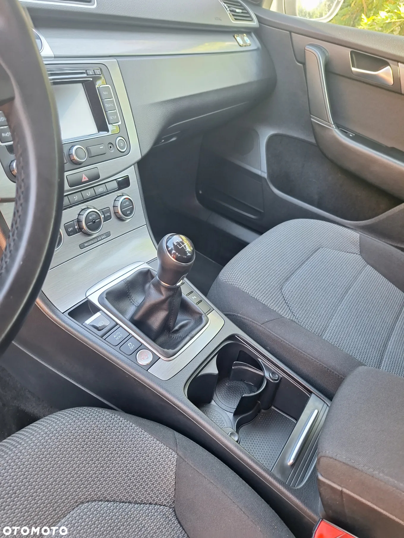 Volkswagen Passat 1.4 TSI BMT Comfortline - 10