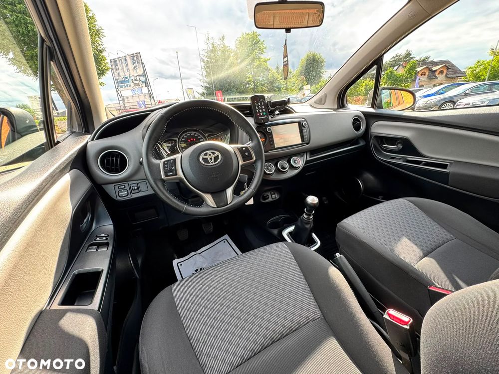 Toyota Yaris 1.33 Business Edition - 22