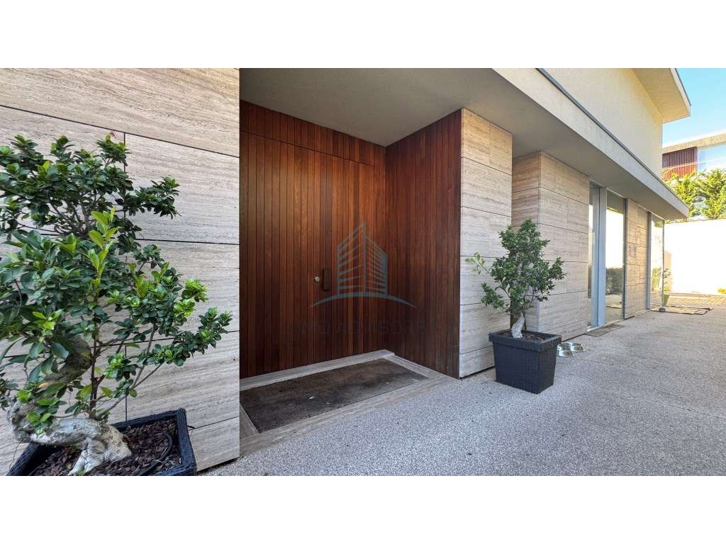 Moradia T4 Contemporânea | Exclusividade, Piscina Privativa junto a... - Grande imagem: 3/33