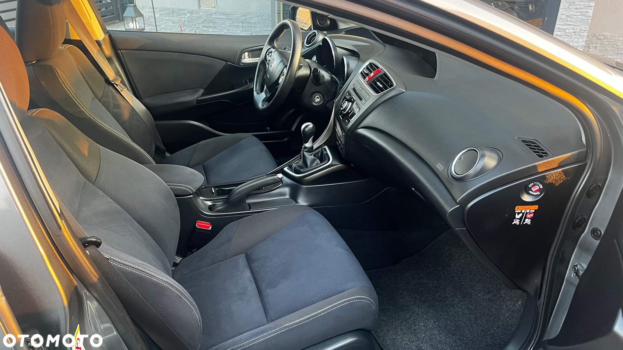 Honda Civic 1.6 i-DTEC Comfort Black Edition - 13