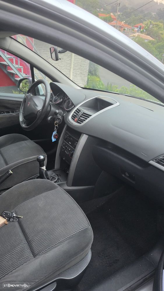 Peugeot 207 1.6 HDi Sport - 4