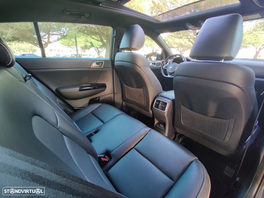 Kia Sportage - 16