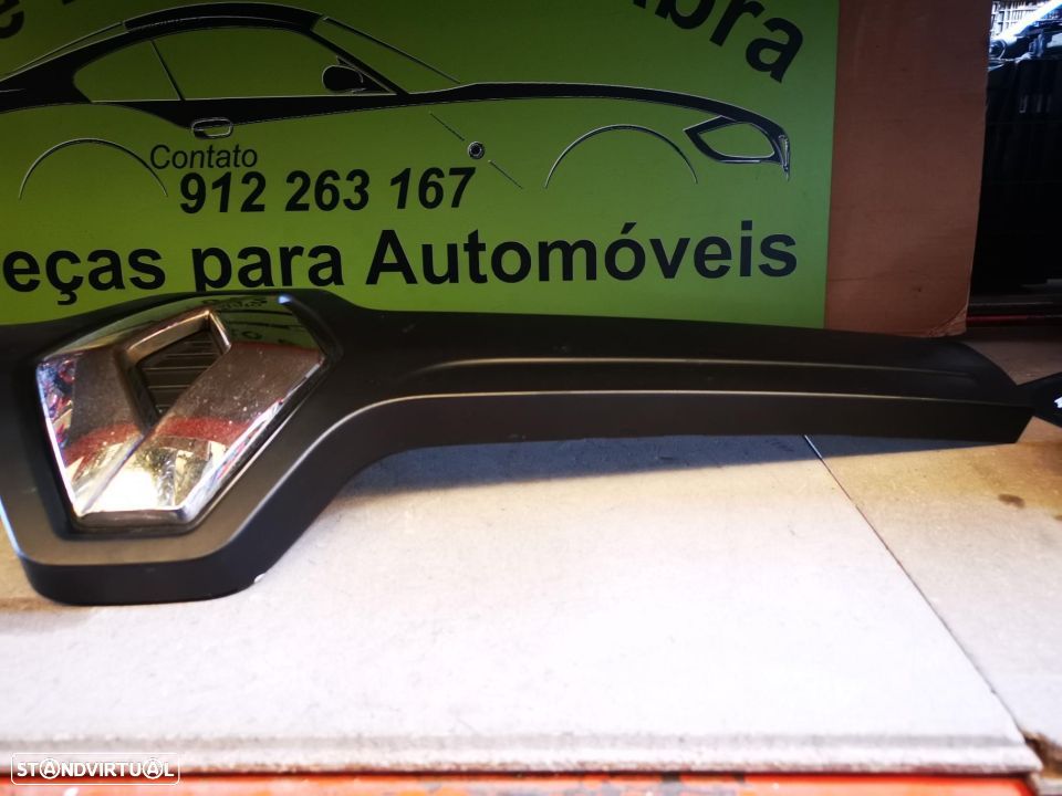 RENAULT TRAFIC III GRELHA / SIMBOLO PARA CHOQUES - G052 - 5