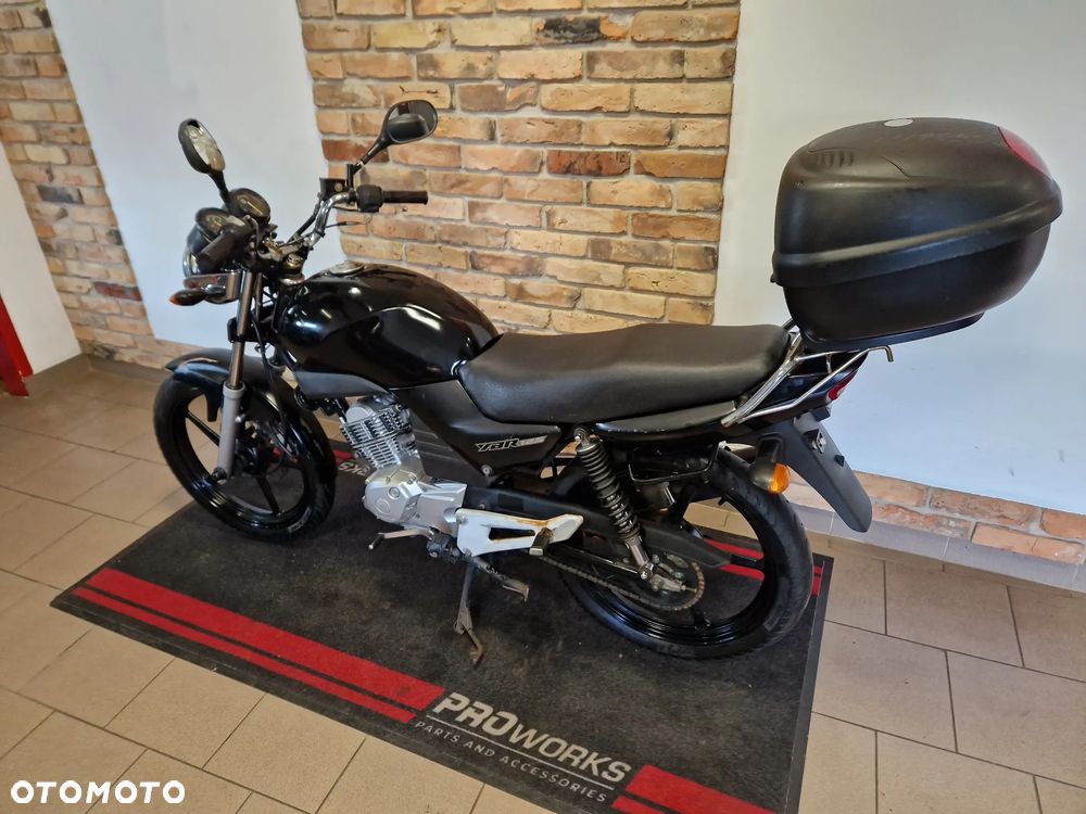 Yamaha YBR - 6
