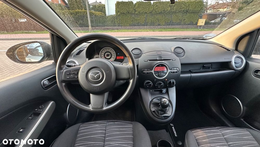 Mazda 2 - 14