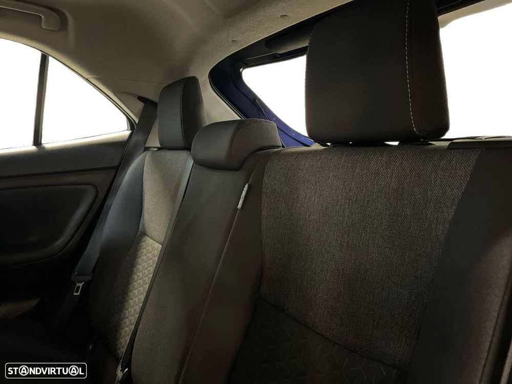 Toyota Yaris Cross 1.5 HDF Comfort Plus - 12