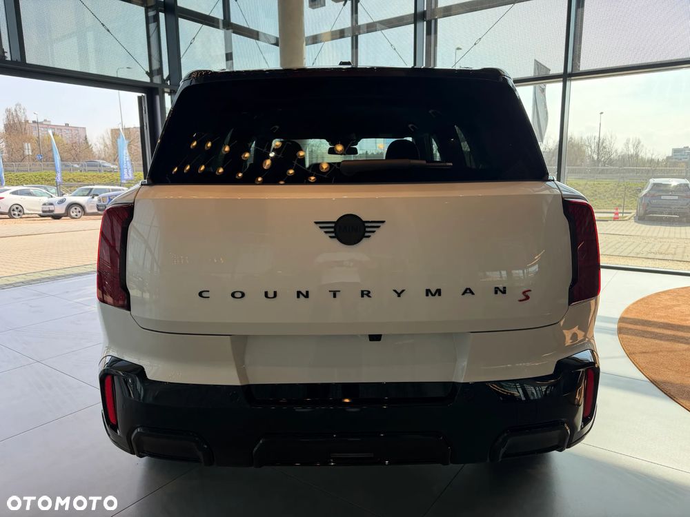 MINI Countryman Cooper S ALL4 John Cooper Works Trim - 7