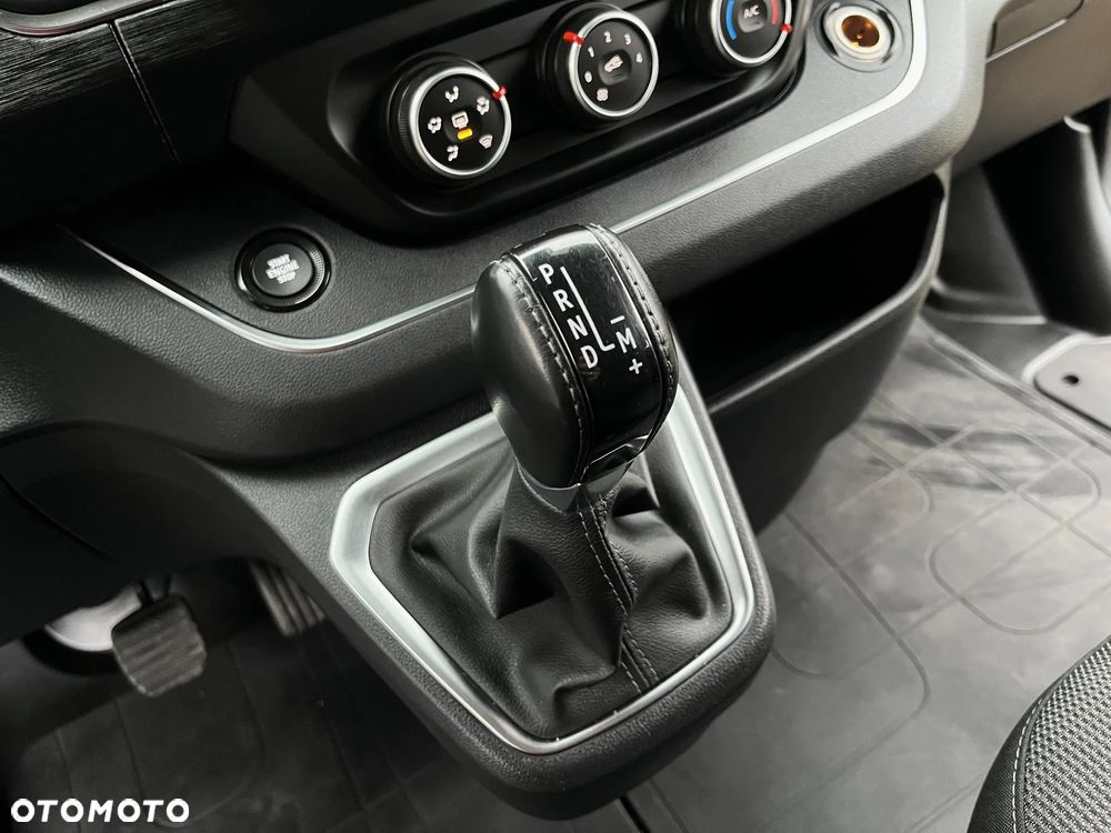 Renault Trafic - 9