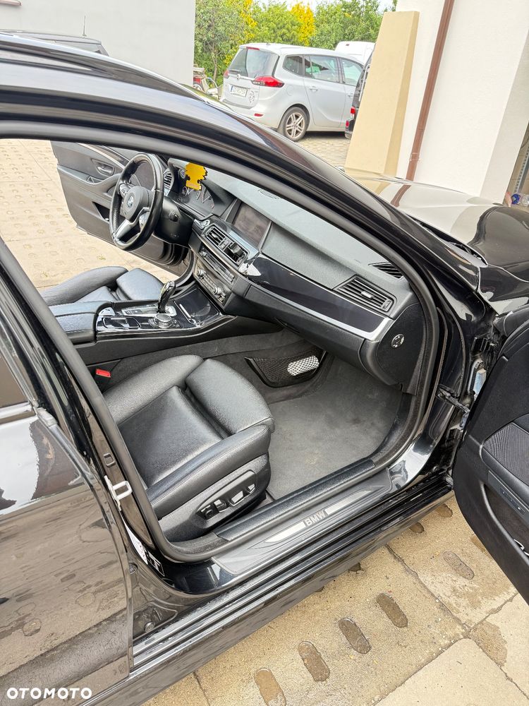 BMW Seria 5 535d xDrive Touring Sport-Aut - 11