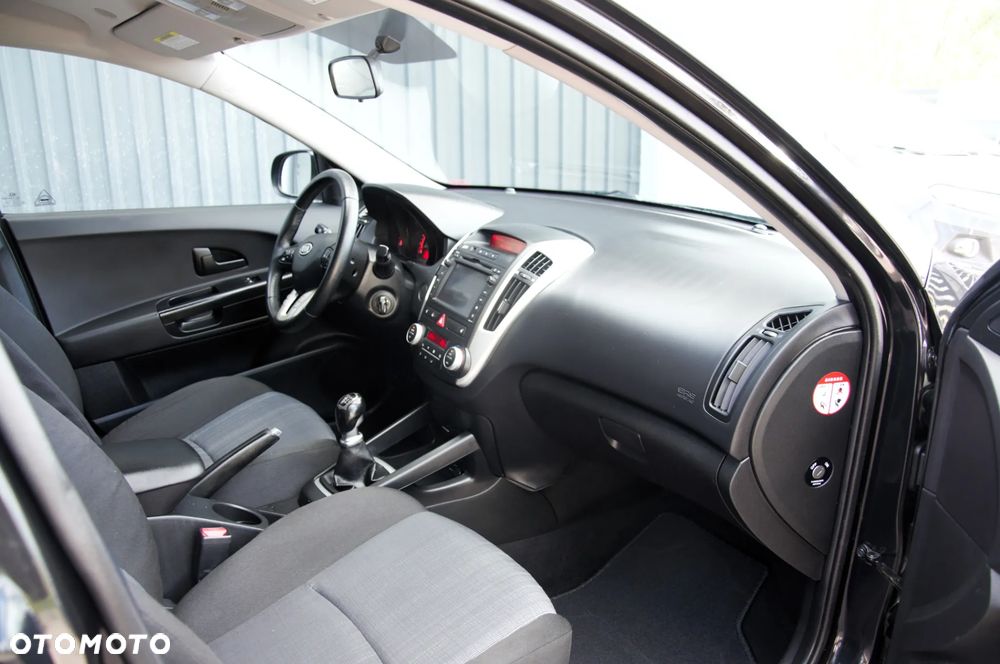 Kia Ceed 1.6 CVVT LX - 9