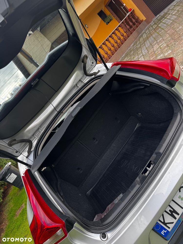 Volvo V40 D3 Geartronic Momentum - 11