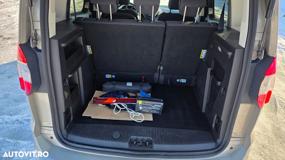 Ford Tourneo Courier 1.0 EcoBoost Titanium - 13