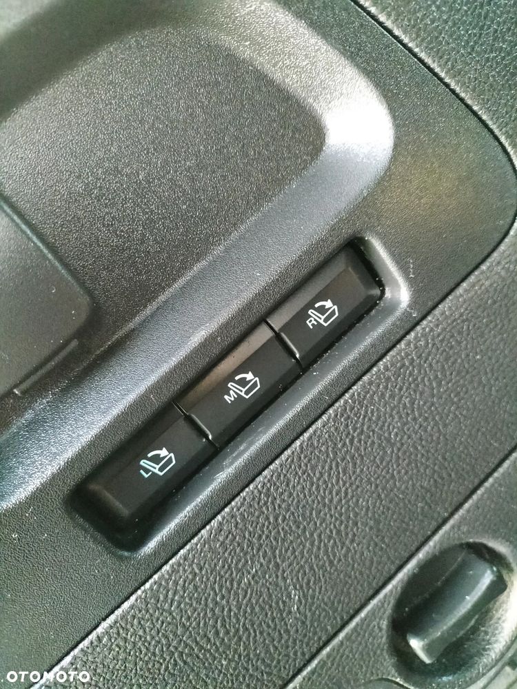 Ford S-Max - 27