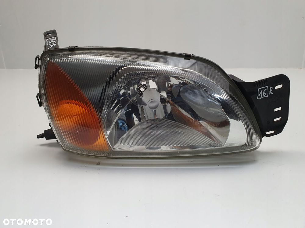 LAMPA Ford Fiesta Mk4 Mk5 lift PRAWY PRZÓD prawa przednia pasażera Europa - 2