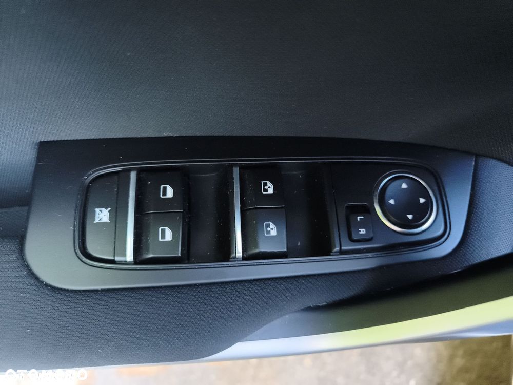 Kia XCeed 1.5 T-GDI M - 18