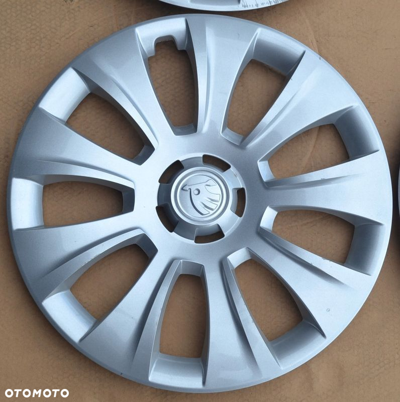 ORYGINALNE KOŁPAKI SKODA 16 CALI x4szt. K-628 - 4