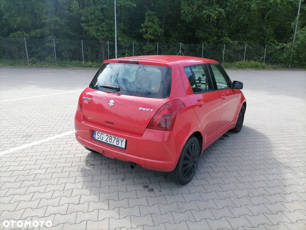 Suzuki Swift - 3