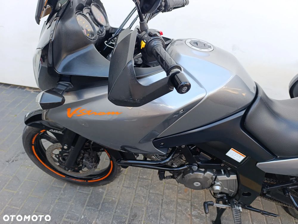 Suzuki V-STROM - 14