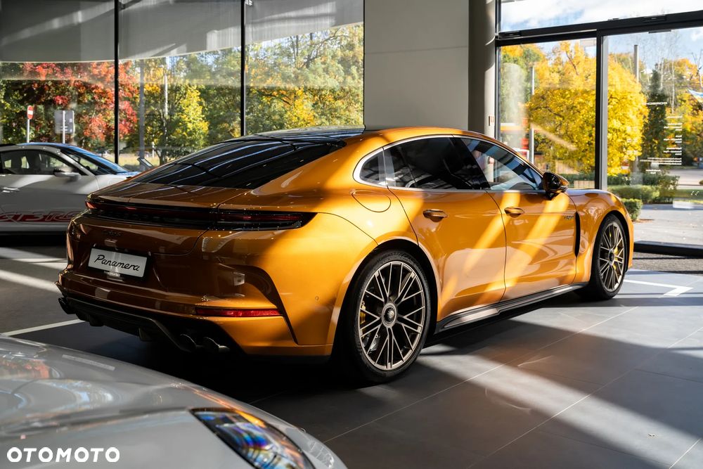 Porsche Panamera Turbo S E-Hybrid PHEV - 8