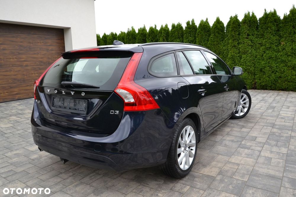 Volvo V60 D3 Geartronic Summum - 3