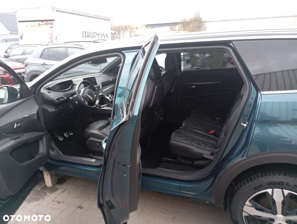 Peugeot 5008 - 19