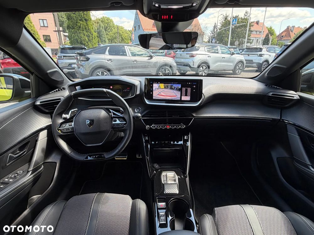 Peugeot 208 1.2 mHEV GT - 8