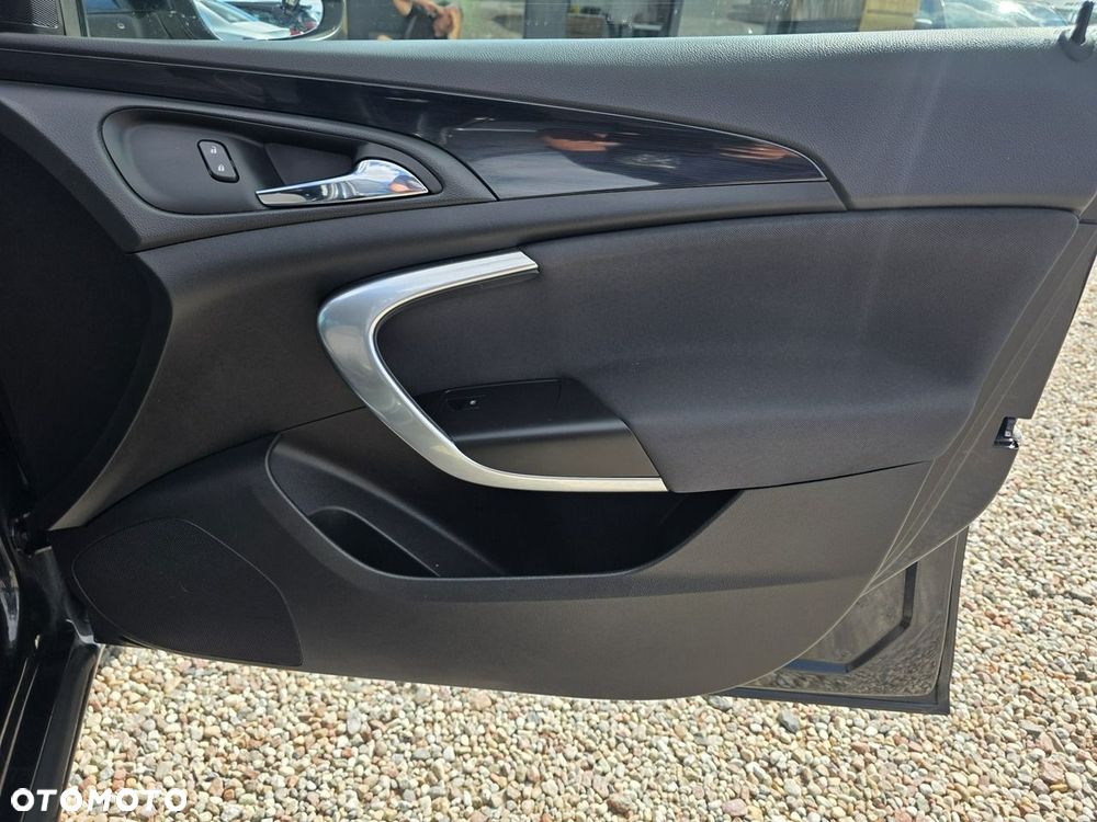 Opel Insignia - 23