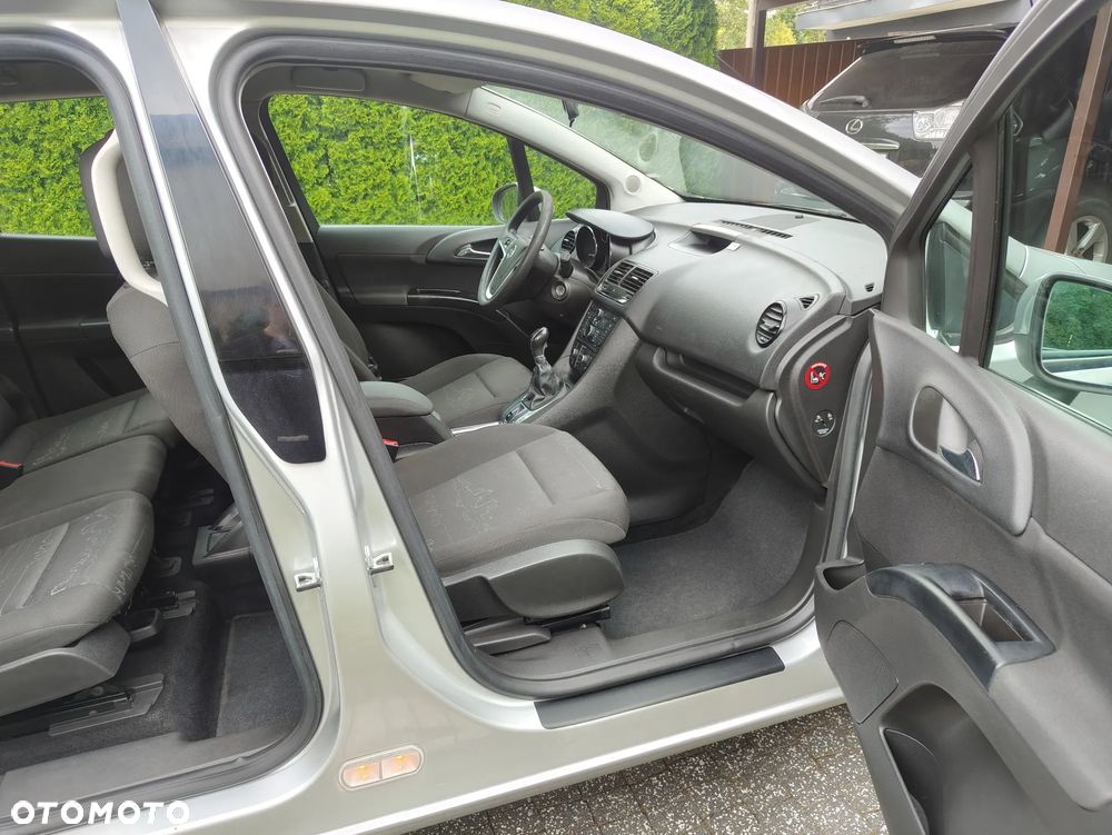 Opel Meriva - 11