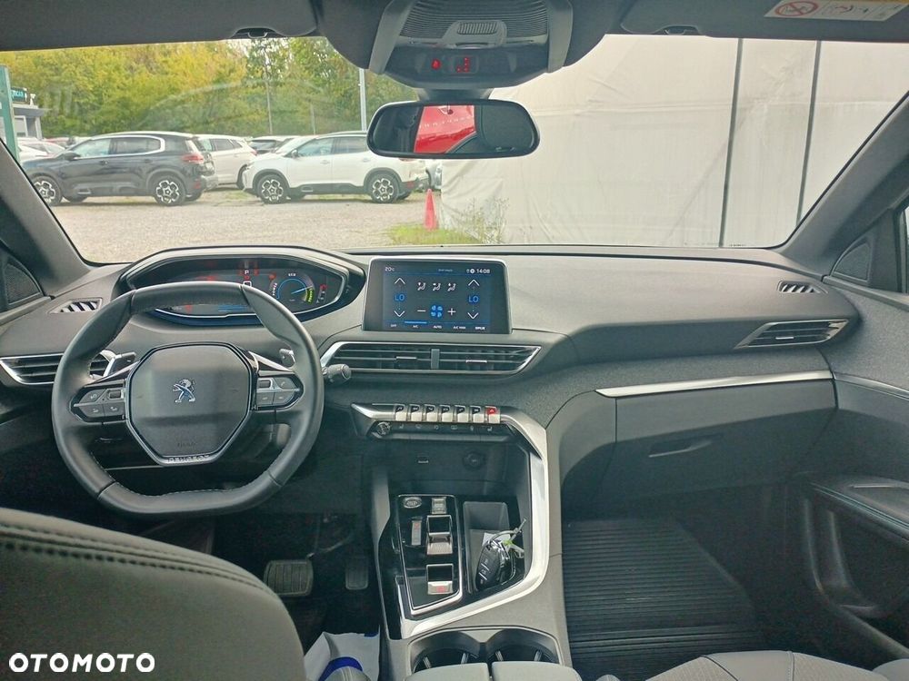 Peugeot 3008 - 8