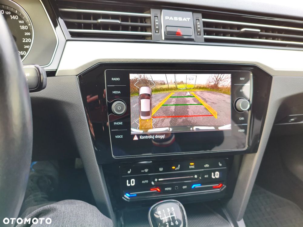 Volkswagen Passat 1.5 TSI EVO Business - 27