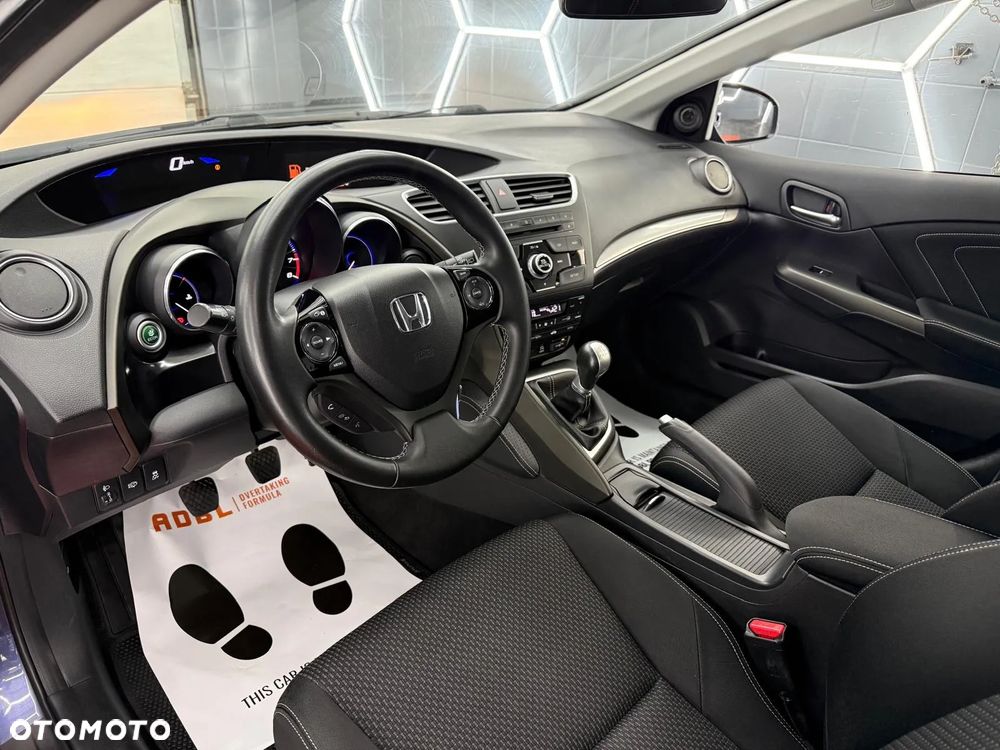 Honda Civic 1.8 i-VTEC Sport Black Edition - 23