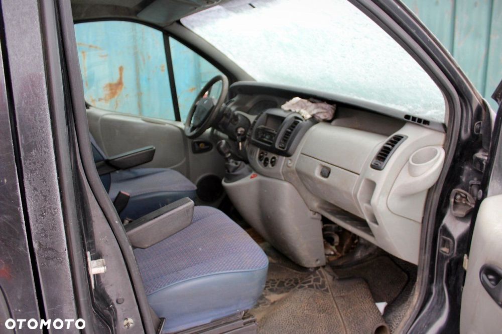 Renault Trafic II 2002 1.9DCI F9Q760 Bus (MASKA, ZDERZAK, LAMPA, BŁOTNIK, DRZWI, SZYBA, FOTEL) - 6