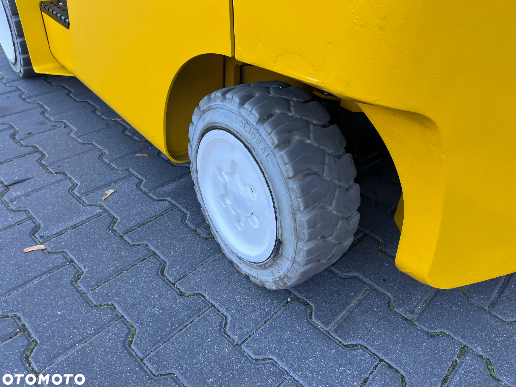 Yale GLC25VX - 14
