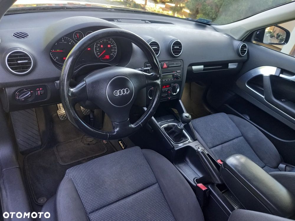 Audi A3 3-drzwiowe 1.9 TDI Ambiente - 11