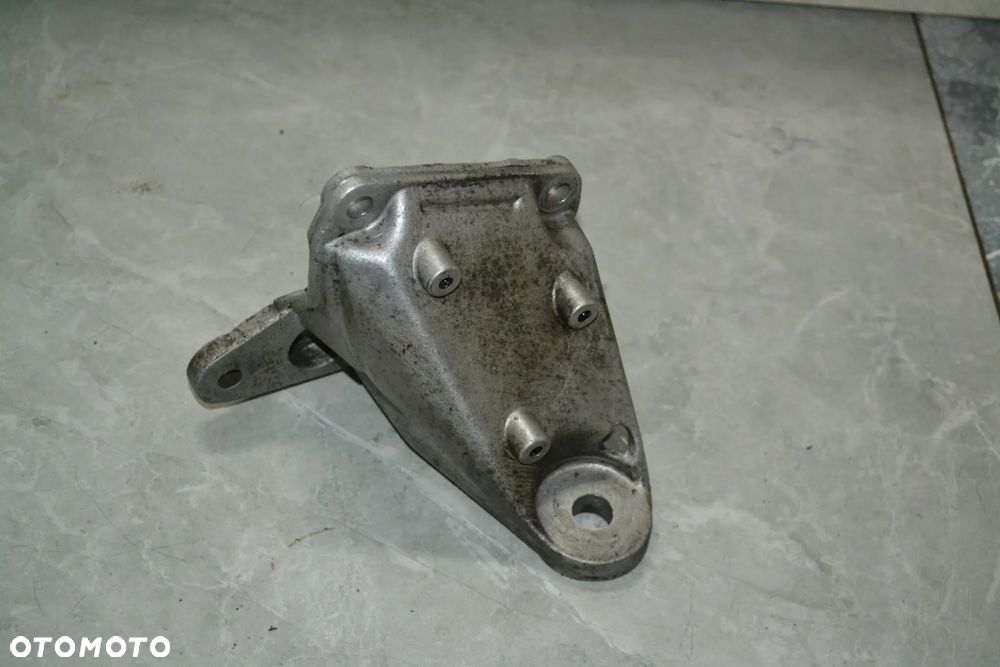 VW PASSAT B5 FL AUDI A4 B5 A6 C5 SKODA SUPERB 1,9 TDI ŁAPA WSPORNIK MOCOWANIE SKRZYNI BIEGÓW 8D0399114AC - 1