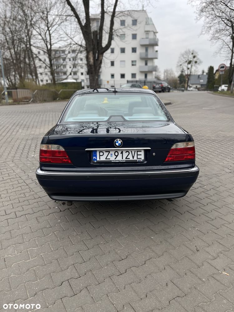 BMW Seria 7 - 5