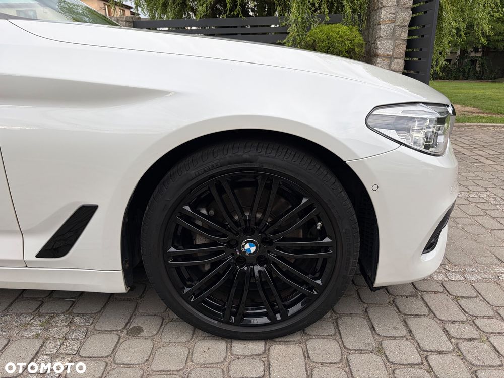 BMW Seria 5 525d Sport-Aut Luxury Line - 8