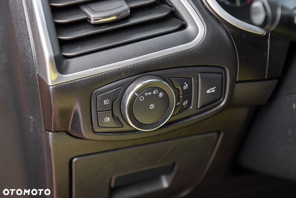 Ford Edge 2.0 TDCi Bi-Turbo 4x4 Sport - 18