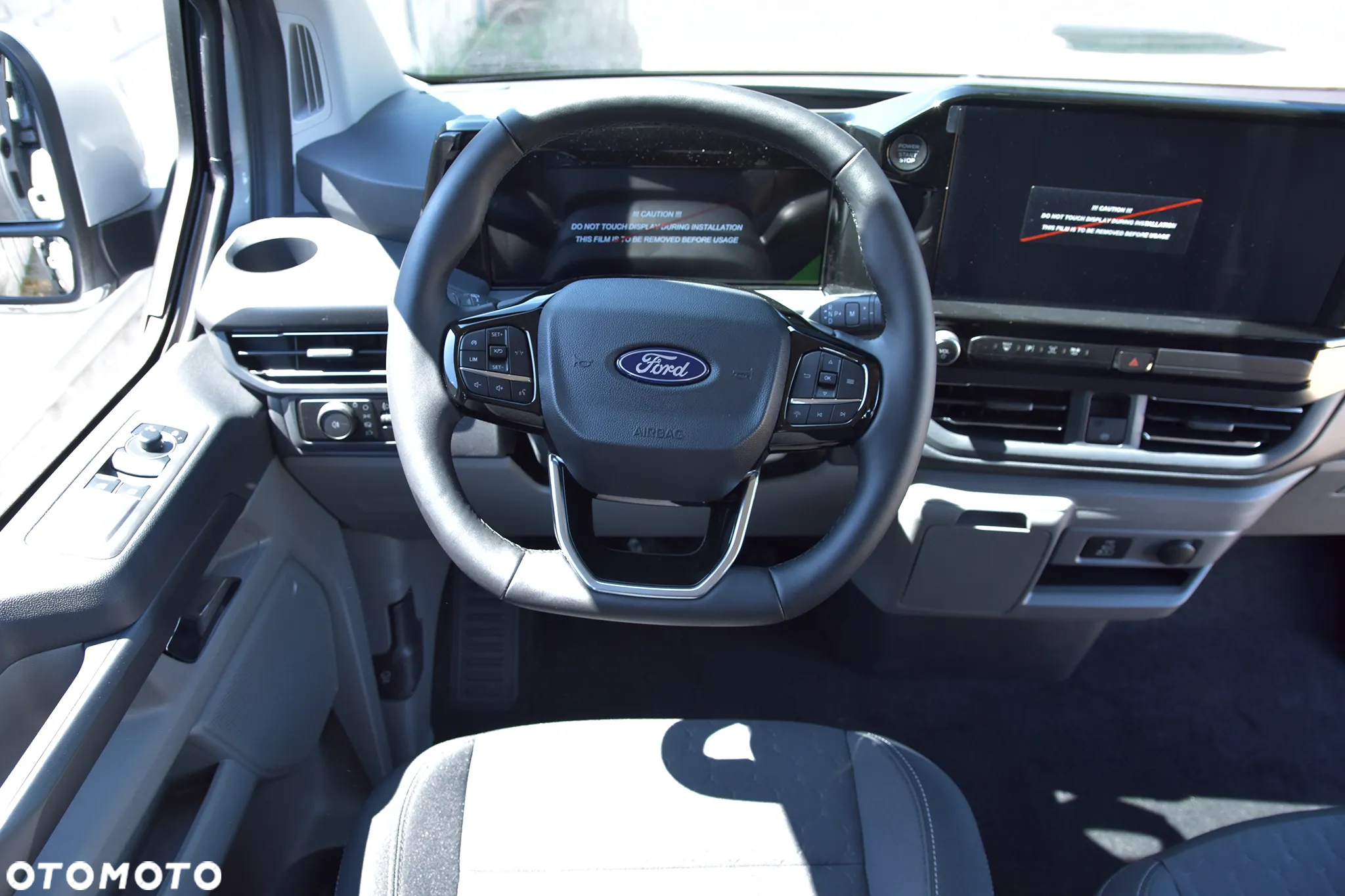 Ford Tourneo Custom 2.0 EcoBlue 320 L2 Titanium - 23