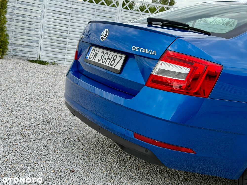 Skoda Octavia 1.5 TSI ACT Style DSG - 25