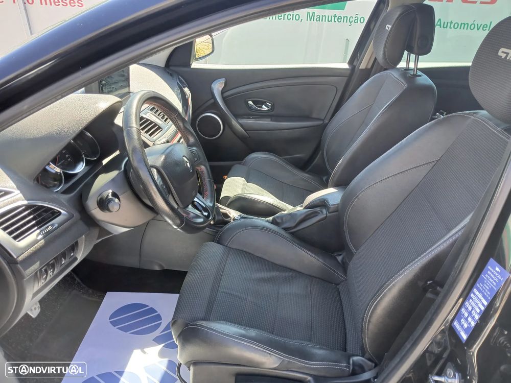 Renault Mégane Sport Tourer 1.5 dCi GT Line SS - 17