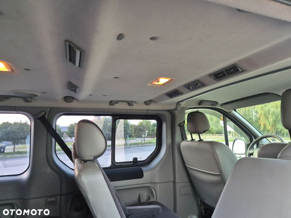 Renault Trafic - 17