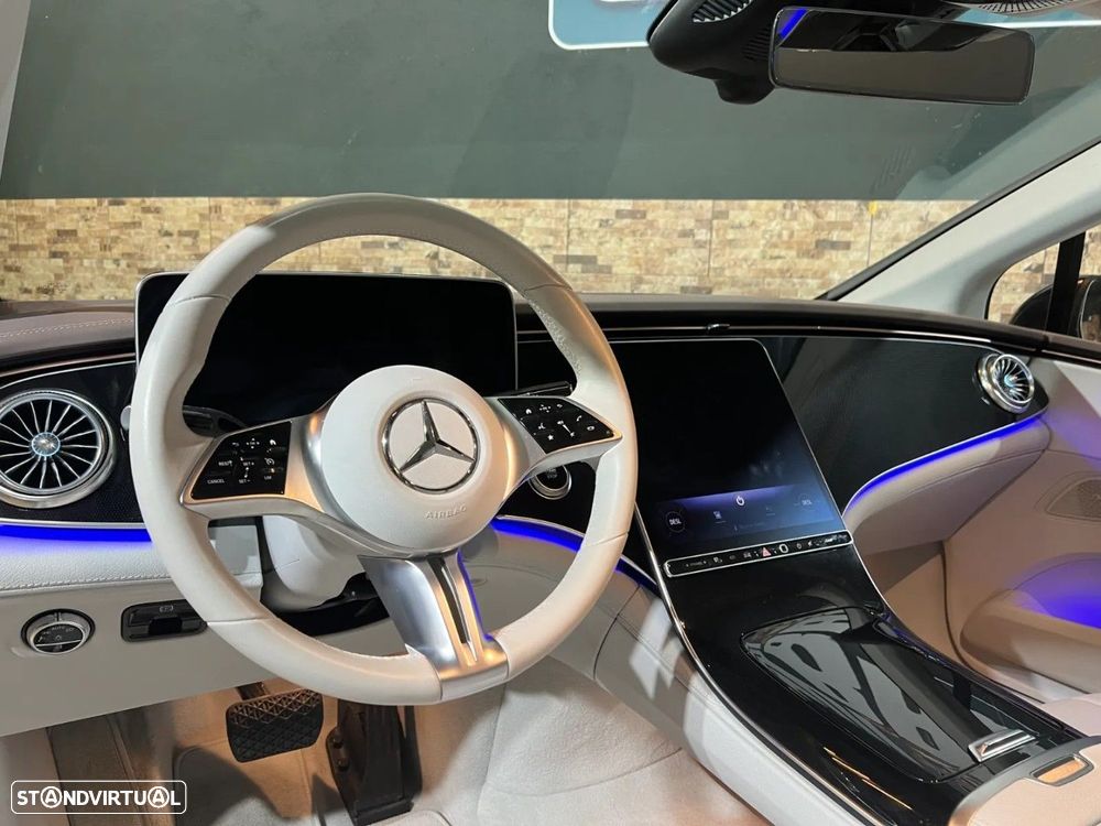 Mercedes-Benz EQE - 12