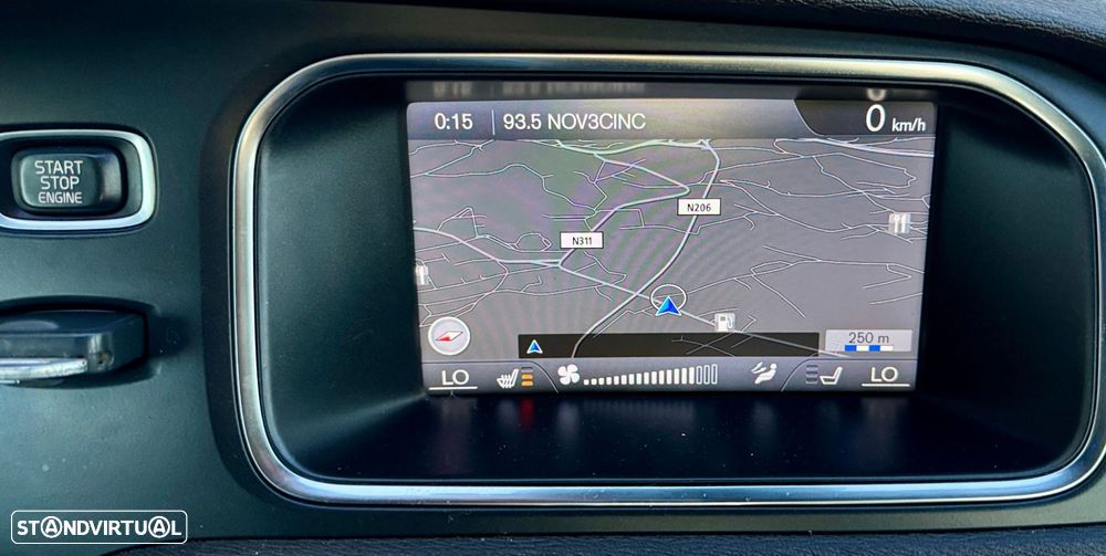 Volvo V40 1.6 D2 R-Design Momentum - 6