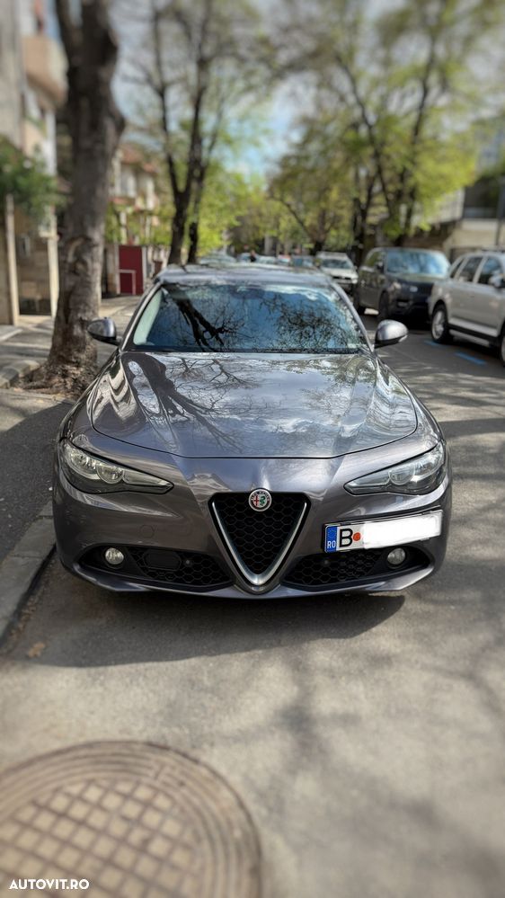 Alfa Romeo Giulia - 5
