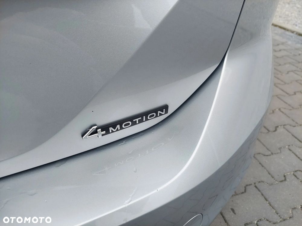 Volkswagen Passat - 37