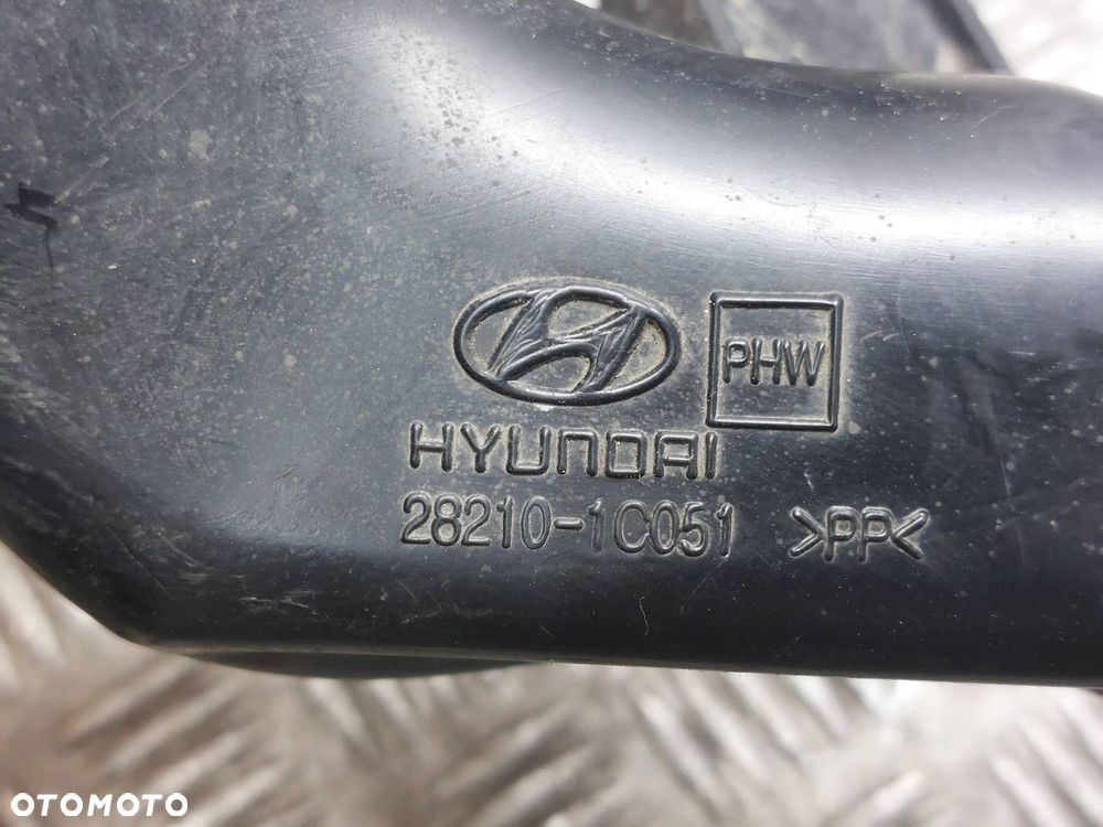 OBUDOWA FILTRA PRZEPŁYWOMIERZ RURA HYUNDAI GETZ I 1.1 8V 28210-1C051 - 2