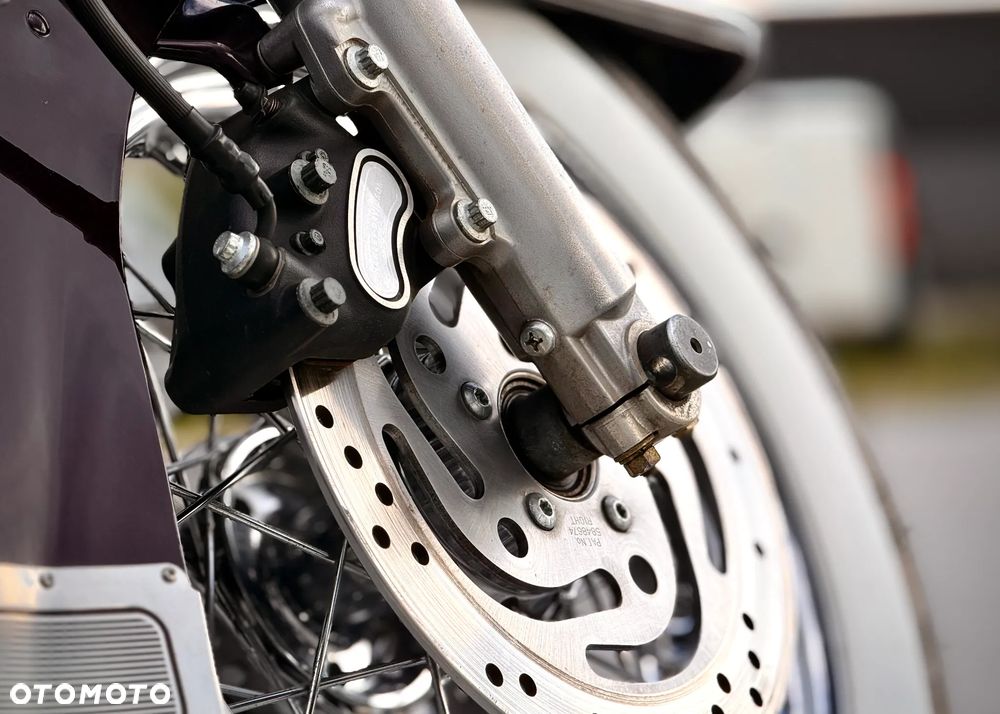 Harley-Davidson Touring Road King - 30